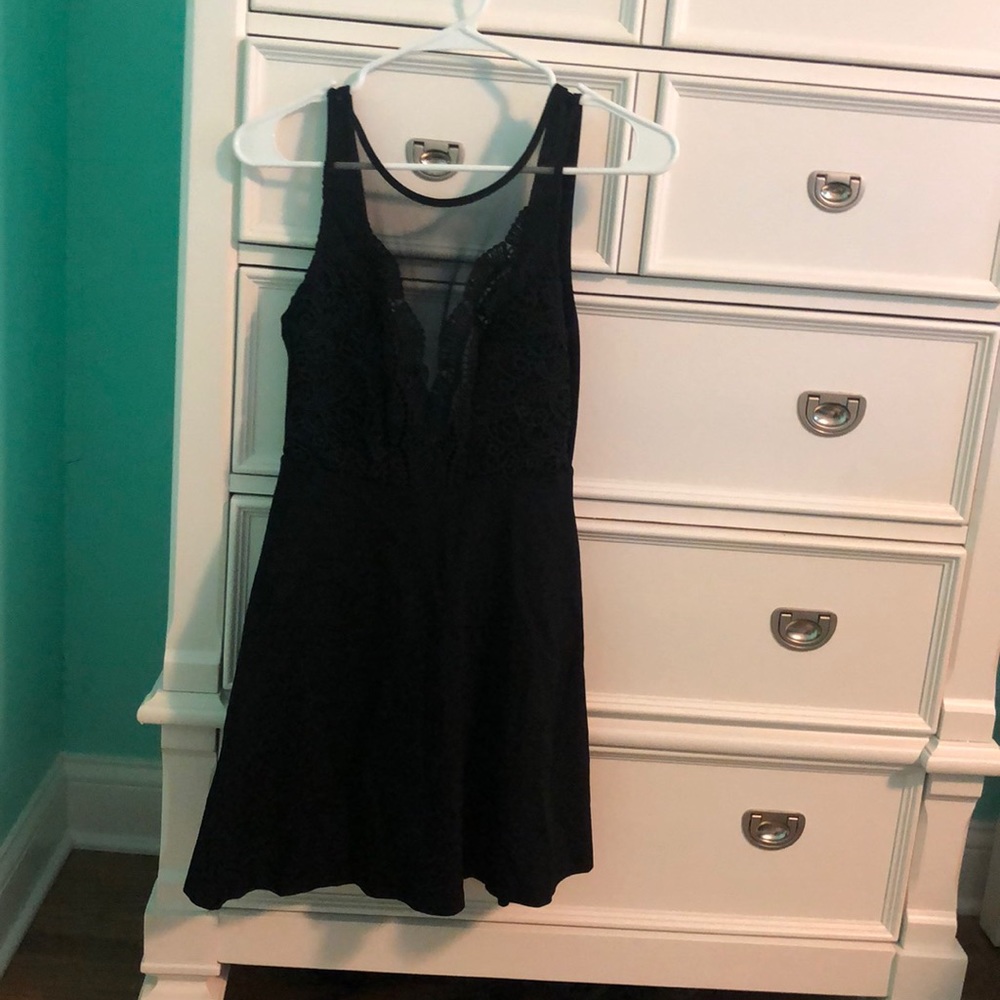 Lulus black lace front dress